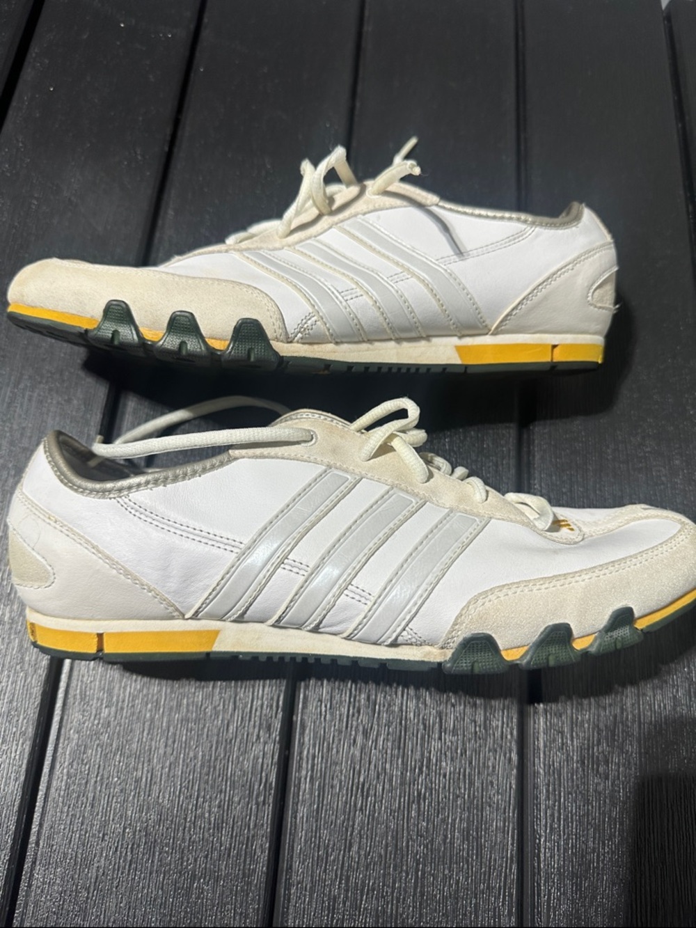 Vintage Adidas Y2K Low Profile Sneakers Soccercore White Gold Women’s 9.5